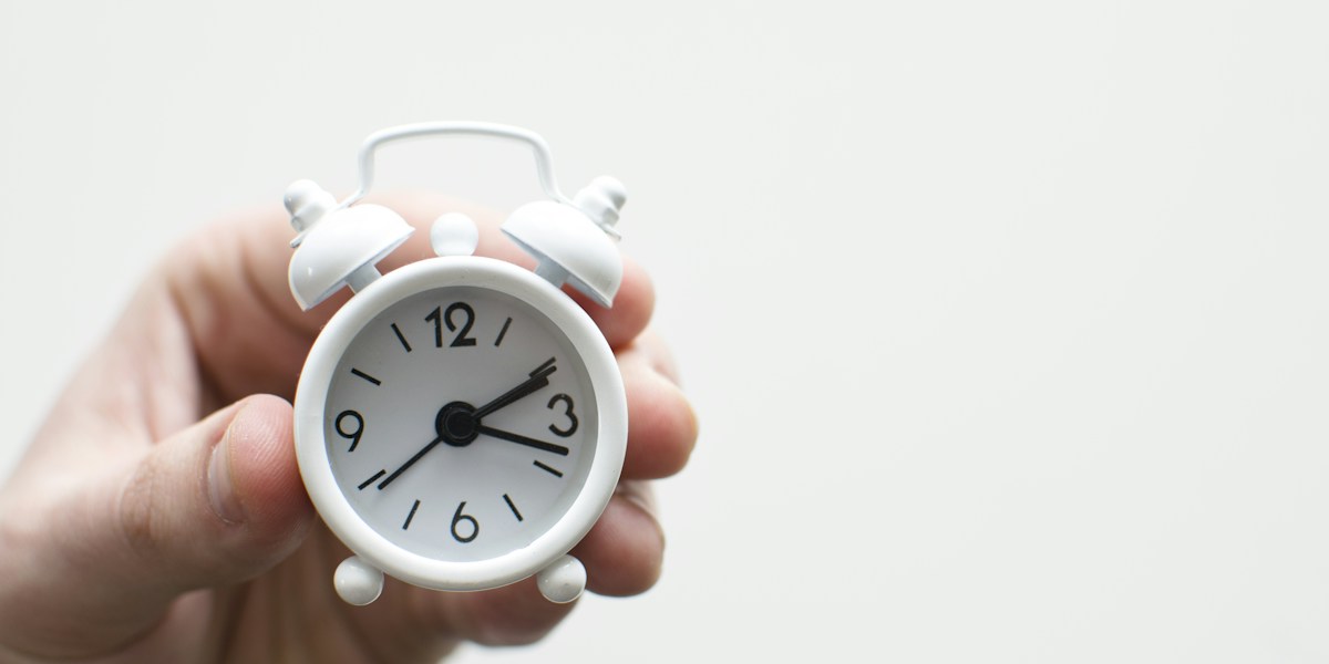 La deixis temporelle en anglais - now, then, today, yesterday