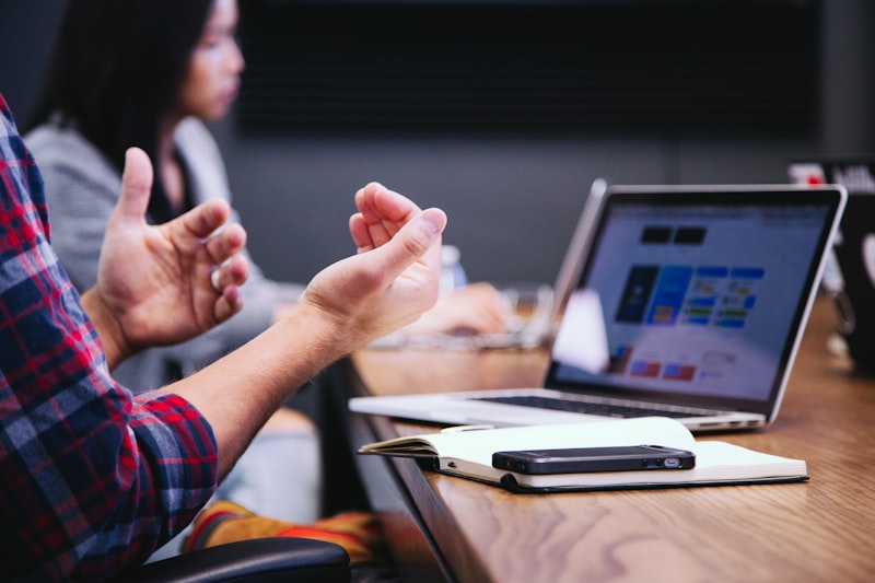 Améliorer son oral en anglais rapidement - techniques et méthodes 2026